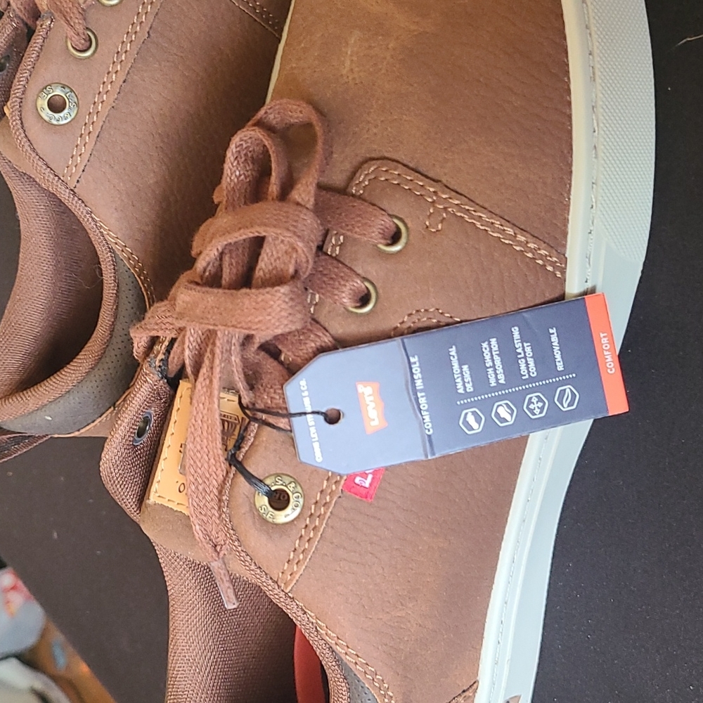 New Levi's Comfort Tech Insole Men's Size 10 Sneaker Shoes Brown Leather